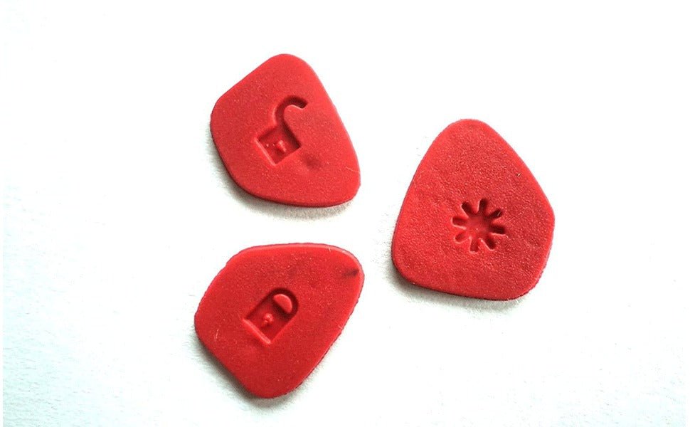 Mahindra 3-Button Remote Keypad Set for Xylo, Scorpio, Quanto - Red Replacement Key Set - Flymaster Shop