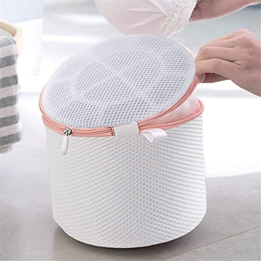 Round cloth washing Laundray bag washing net bag Pouch Mesh Laundry Bag with rust free zipper for Washing bra, socks and underwear, White, Pack of 1 - Flymaster Shop